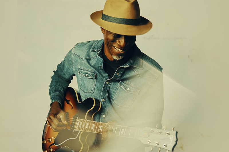 KEB' MO'